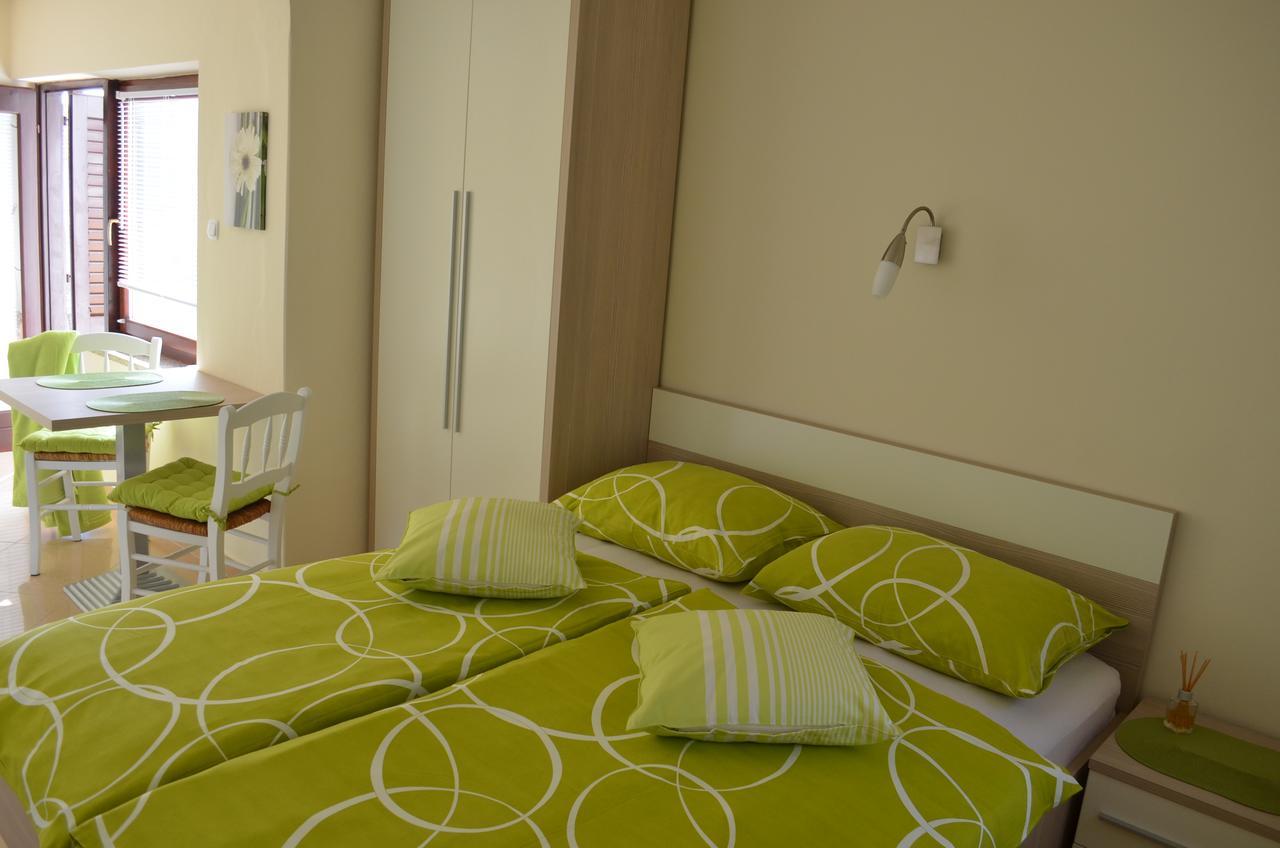Apartments Mihalic I Baška Екстериор снимка