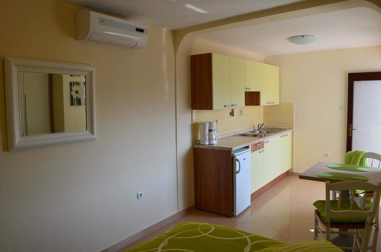 Apartments Mihalic I Baška Екстериор снимка
