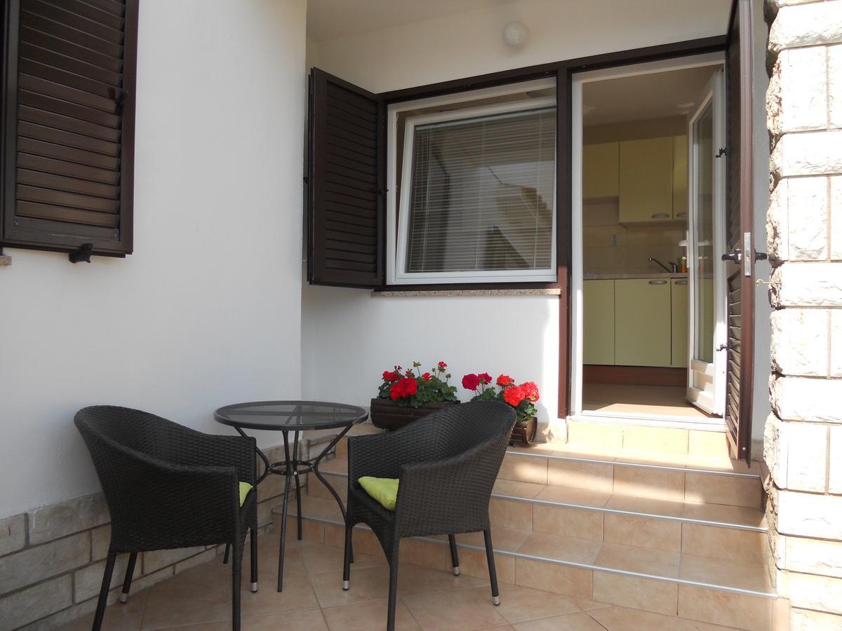 Apartments Mihalic I Baška Екстериор снимка
